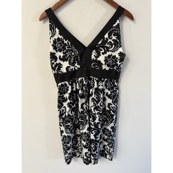 Ann Taylor Loft Floral Sleeveless Dress Size 4P Black White Brocade Design - Picture 5 of 11